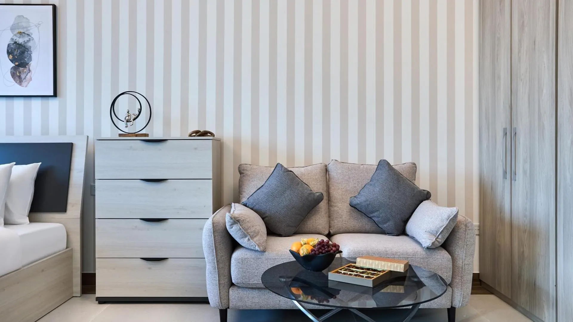 Luxury Studio - Sol Bay Tower - Business Bay By Stayfinity Dubai
