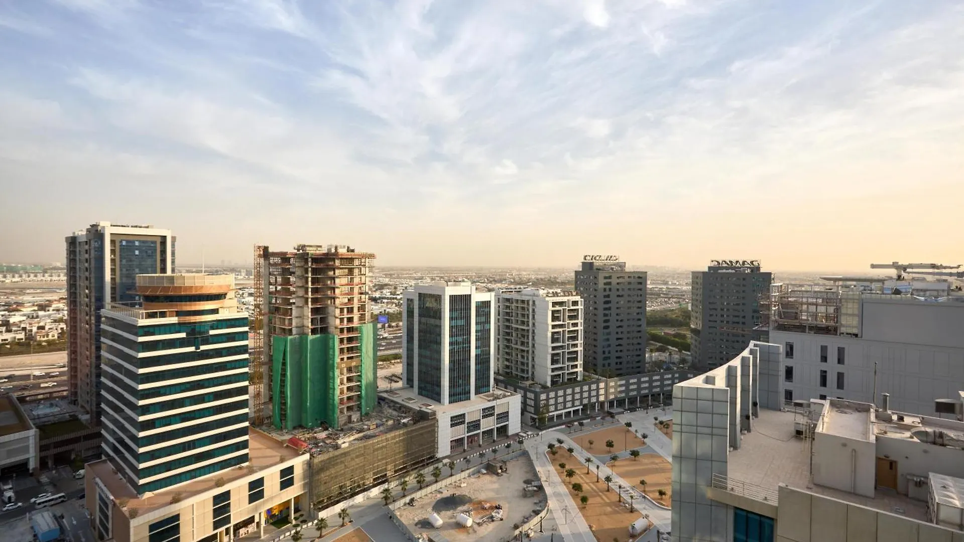 Luxury Studio - Sol Bay Tower - Business Bay By Stayfinity Dubai Apartment