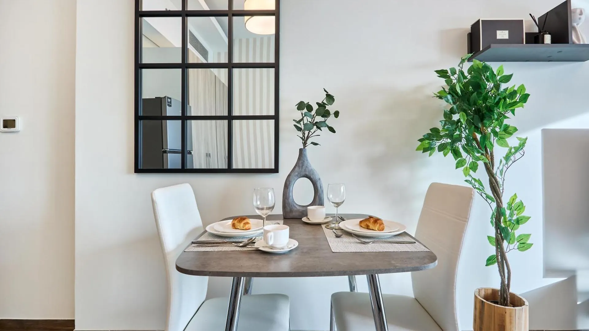 Apartment Luxury Studio - Sol Bay Tower - Business Bay By Stayfinity Dubai