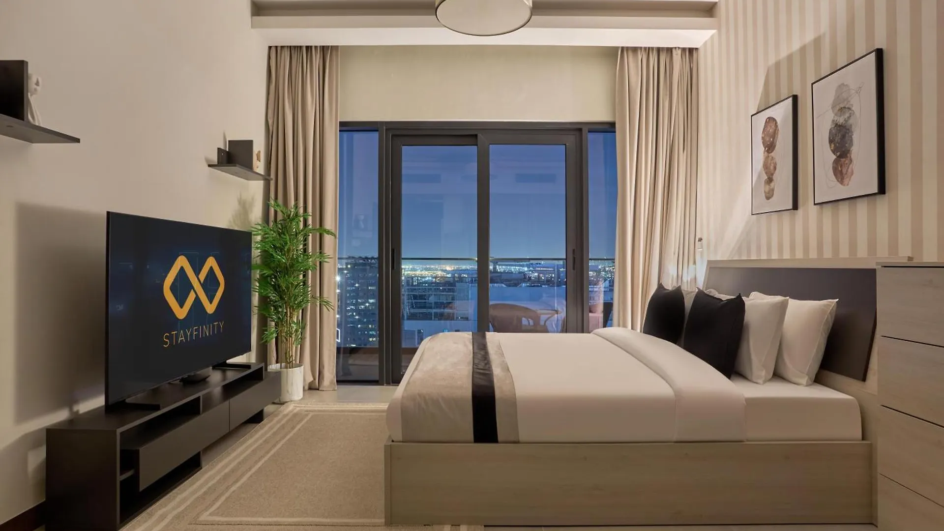 Luxury Studio - Sol Bay Tower - Business Bay By Stayfinity Dubai 0*,